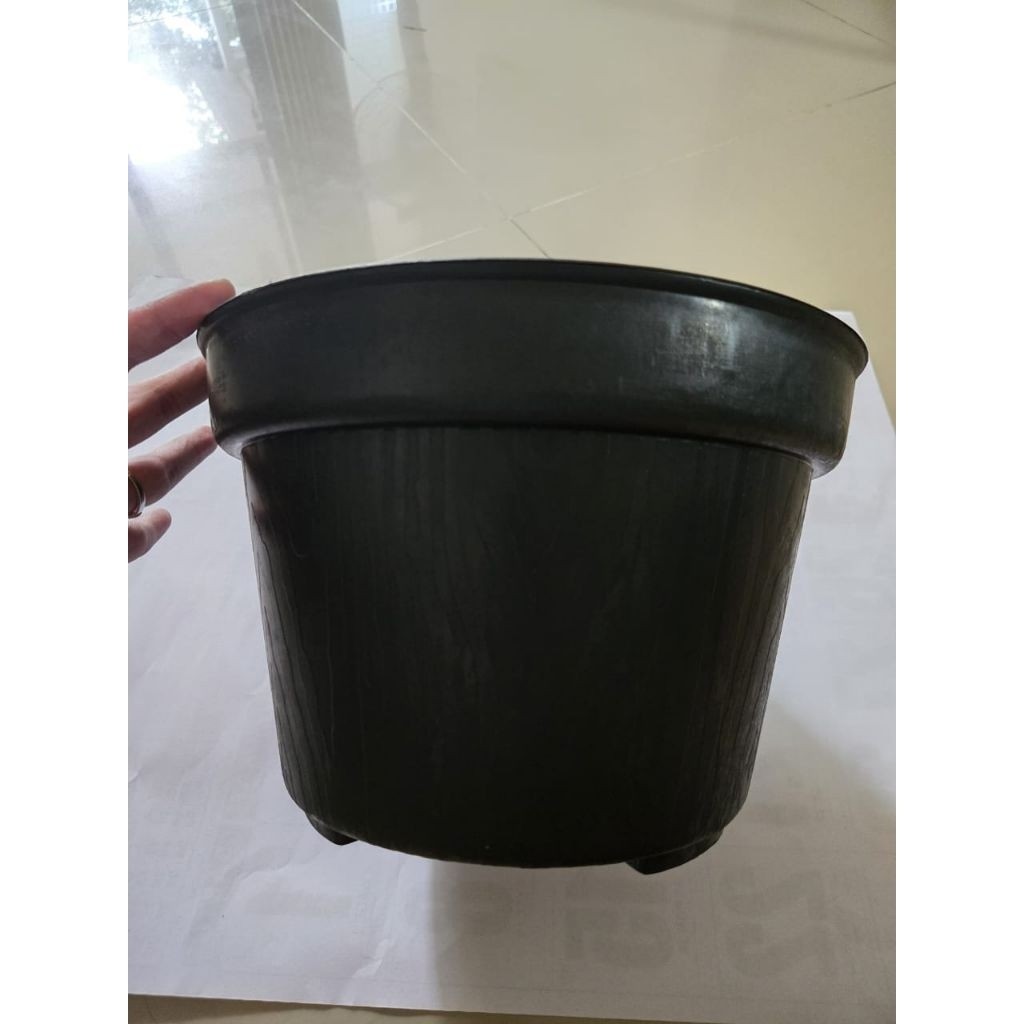 Pot Bunga Plastik Hitam 30cm Diameter 27.5cm