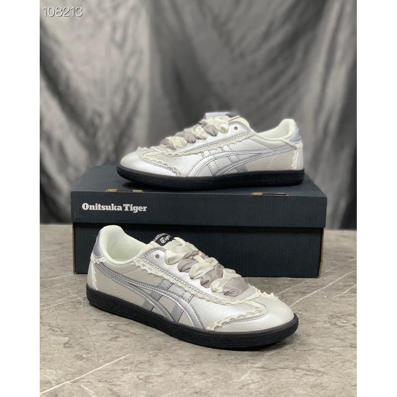 Sepatu Onitsuka Tokuten Silver Ballet French