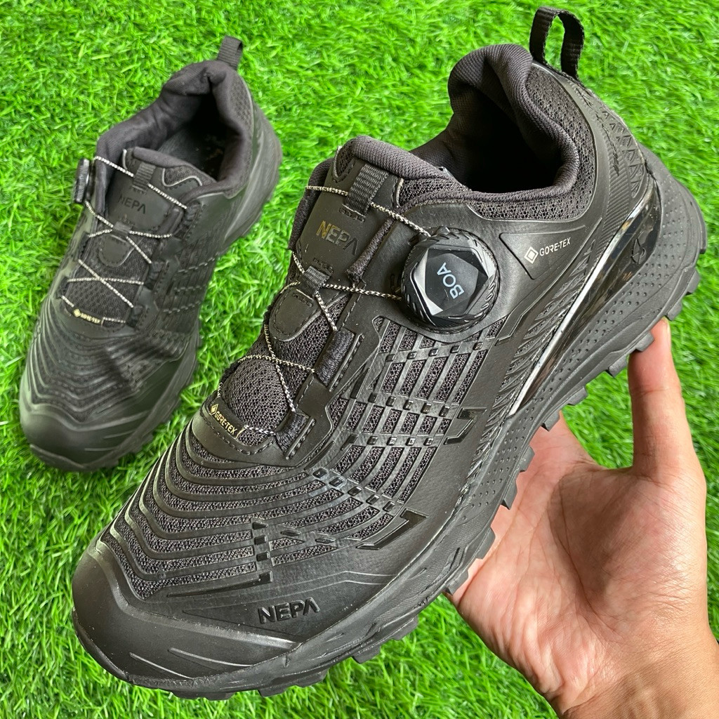 Sepatu Gunung NEPA FORTR Goretex Boa System Low Outdoors shoes ukuran 41 Tangan Ke-2