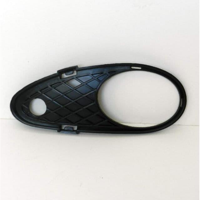 Cover fog lamp kiri W203 prefacelift