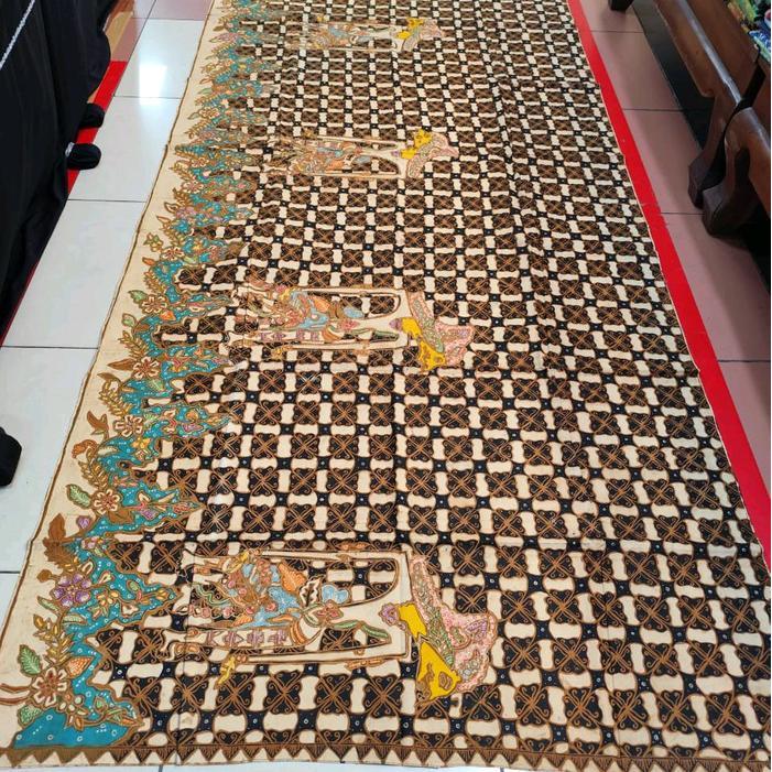 Kain batik tulis asli motif wayang latar kawung