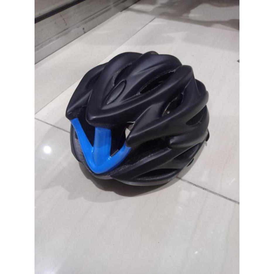 HELM SEPEDA ELYON - HITAM/BIRU