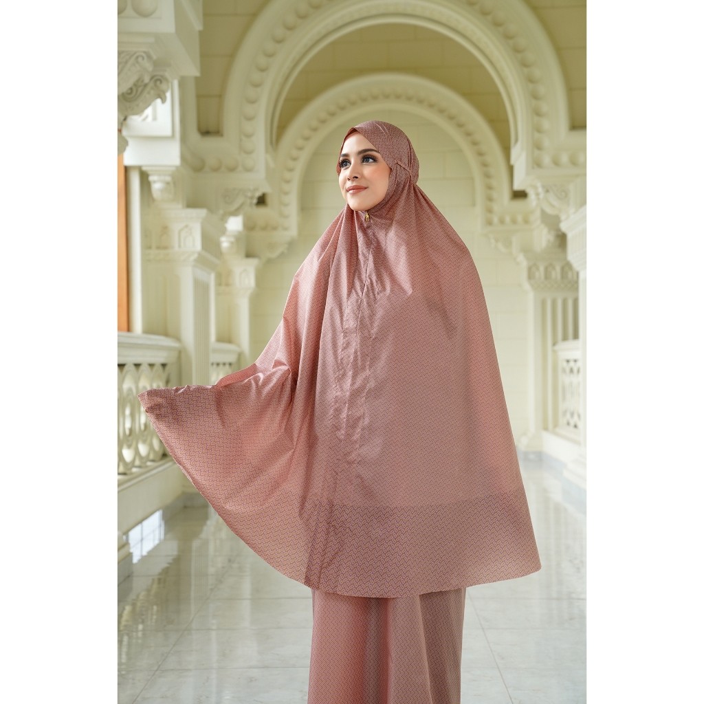 Buttonscarves Tapis de Fleur Capsule Prayer Robe