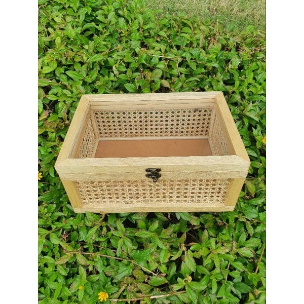 kotak rotan akrilik / box hampers acrylic