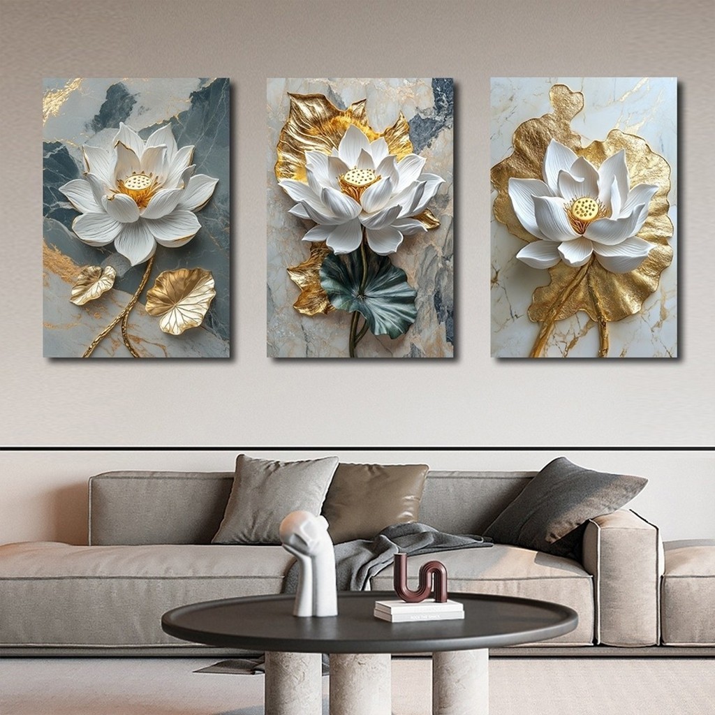 Hiasan Dinding Lotus Emas 3 Panel Lukisan Bunga Teratai Relief 3D Hiasan Dinding Mewah Untuk Dinding