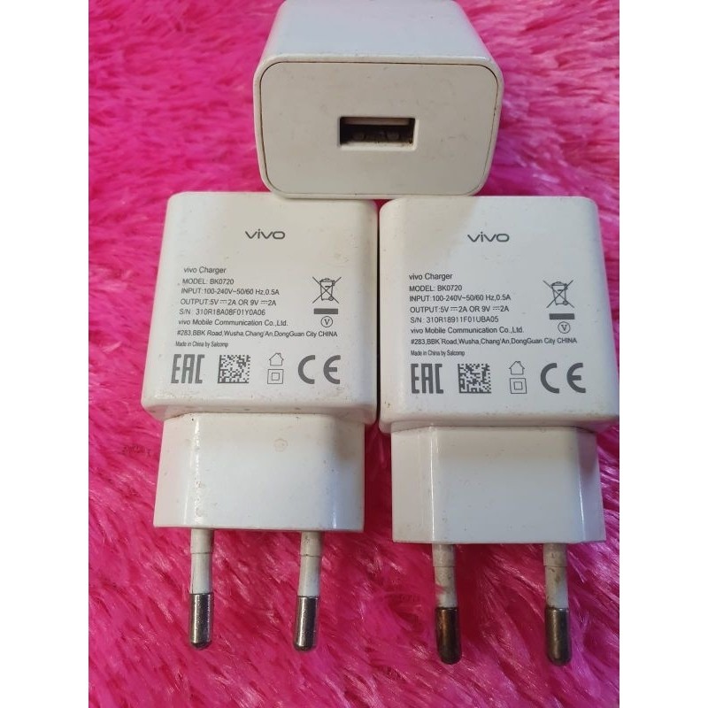 adaptor charger original bawaan hp Vivo 18W fast charging V15 dll (bekas)