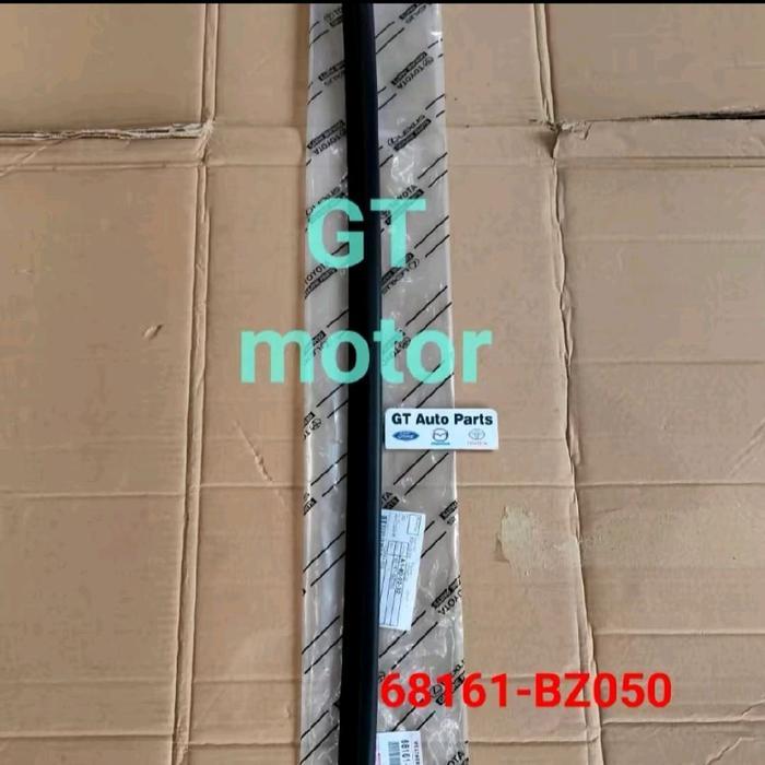 68161-BZ050 68162-BZ040 68163-BZ050 68164-BZ040 KARET LIST PELIPIT KACA PINTU LUAR DEPAN BELAKANG KA