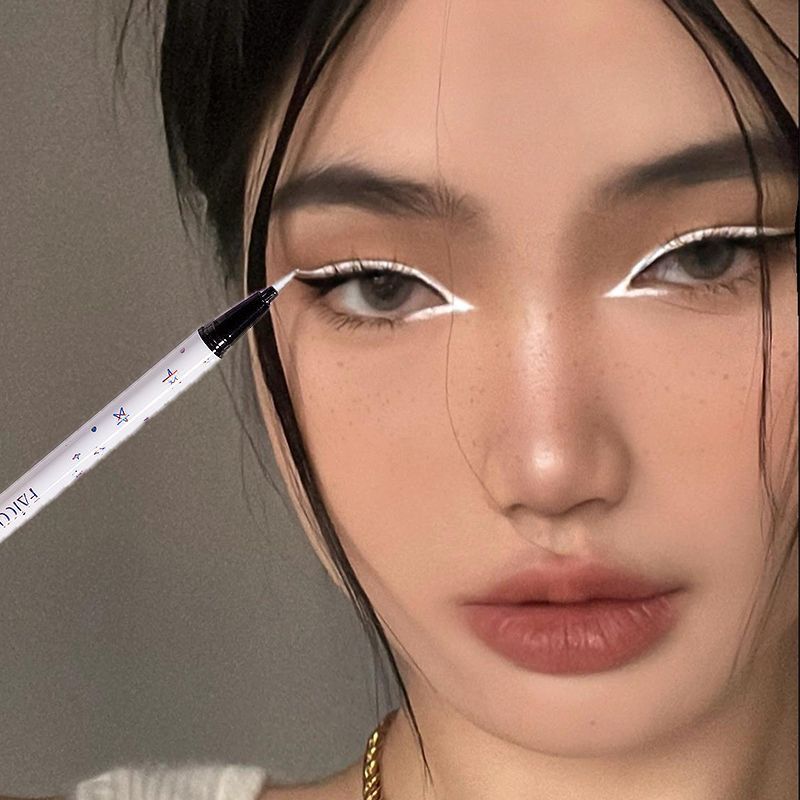 Eyeliner putih yang tidak luntur, pena makeup putih berujung tipis untuk bulu mata bawah berwarna.