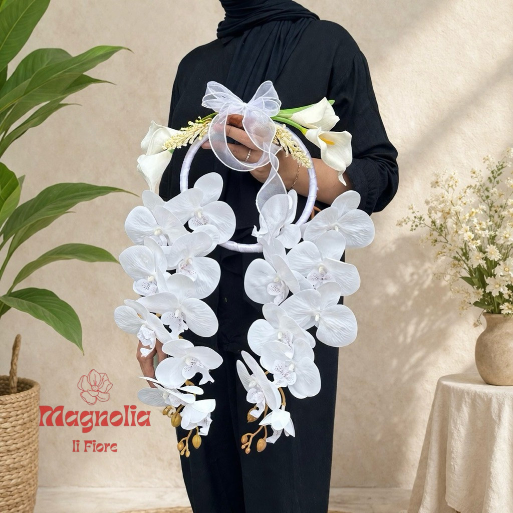 BOUQUET BUNGA ENGAGEMENT / WEDDING / HAND BOUQUET BUKET LILY ANGGREK BQ10