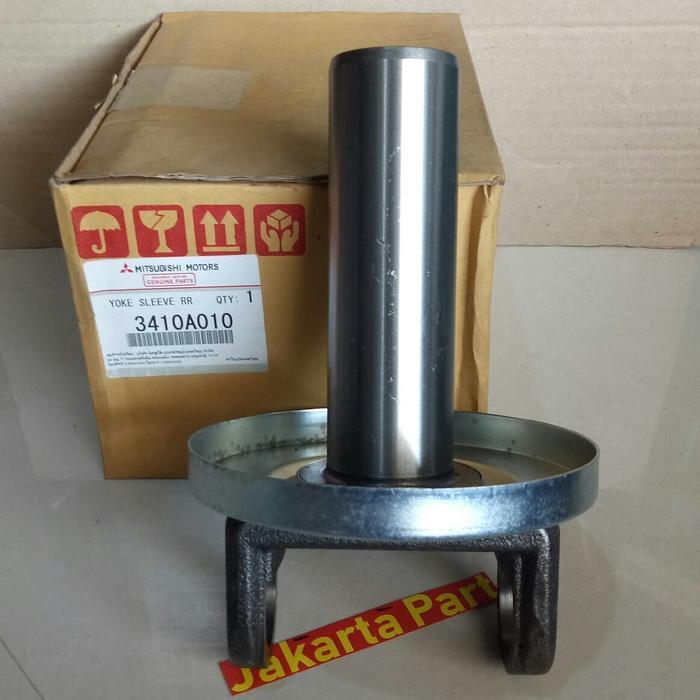 Yoke sleeve rear belakang yoke sleve triton quality