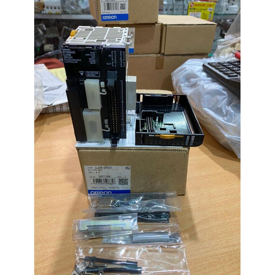 PLC OMRON CJ1M-CPU21 ORIGINAL