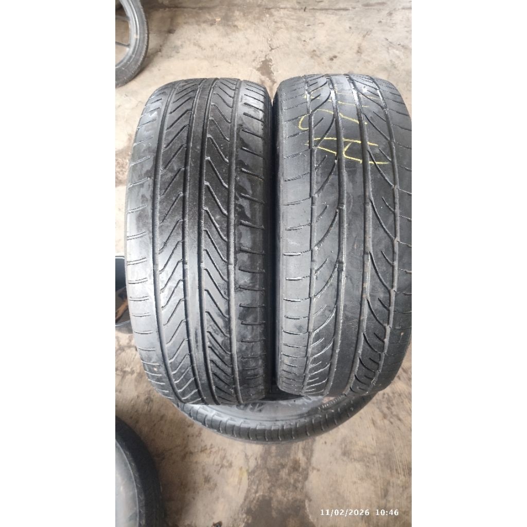 Ban mobil 185 60 R14 second tubles dan baik