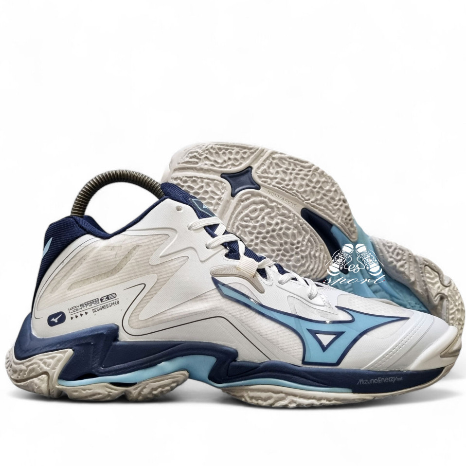 sepatu mizuno wave lightning z8  / SEPATU volly mizuno wlz 8 grade ori / sepatu volly mizuno wlz 7