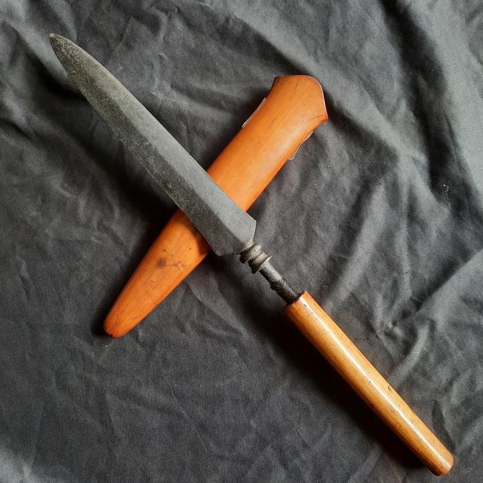 keris tombuk Pleret Brojoguno Pamor Keleng Pengawak Wojo Tangguh PB X 10 termurah