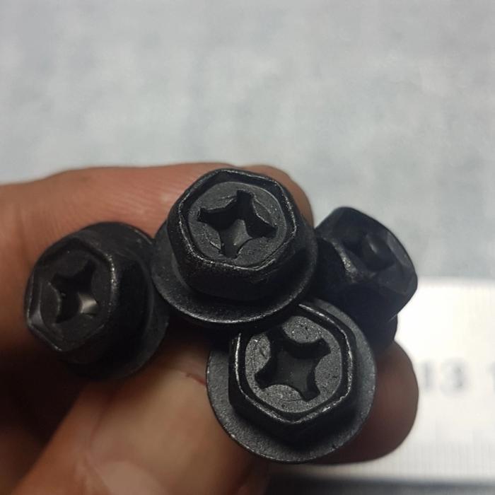 Baut sekrup mobil Baut Bemper Ukuran 2,5 CM