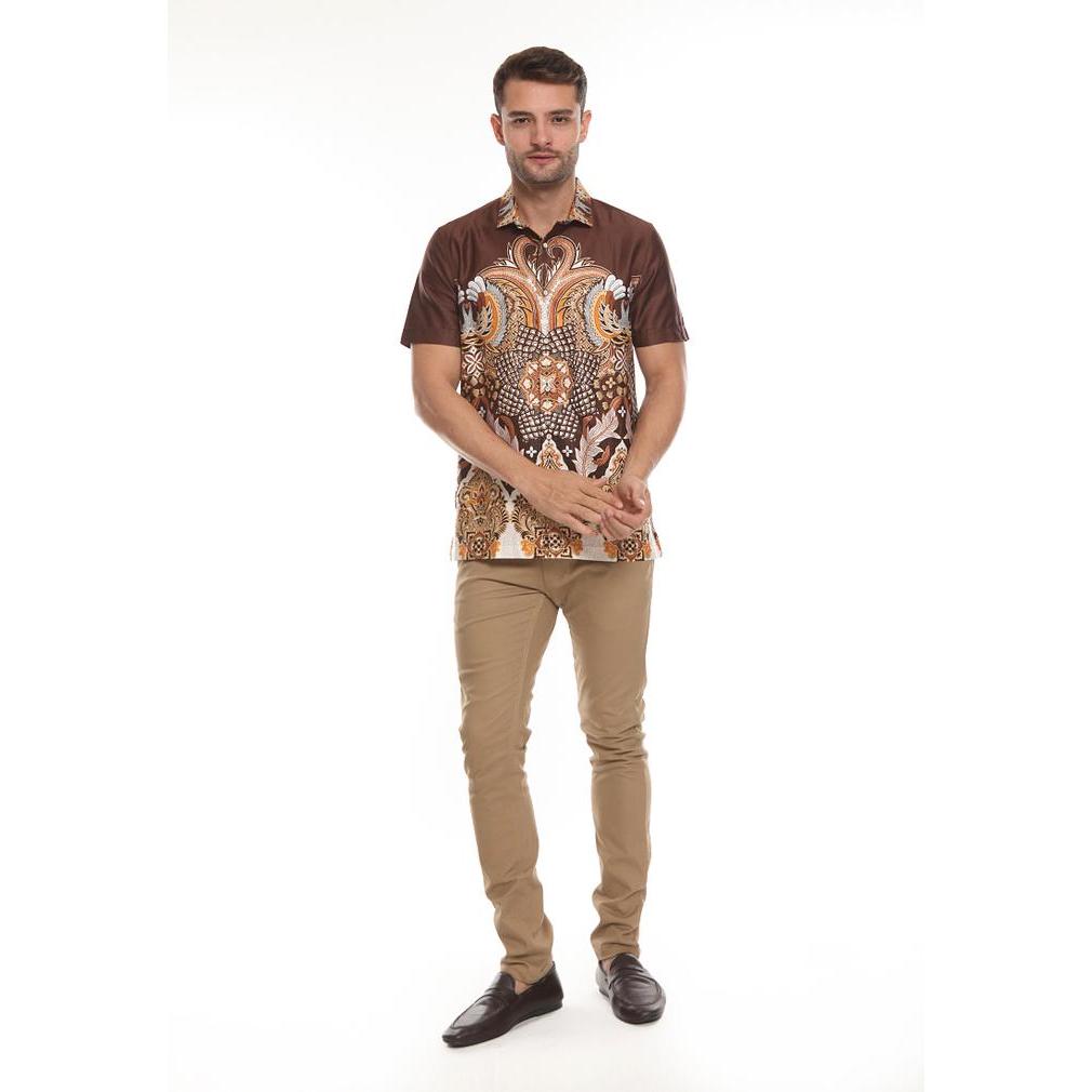 Promo Murah MOC Kemeja Batik Pria Lengan Pendek Modern Fit Sharpaka-Brow - S Terlaris
