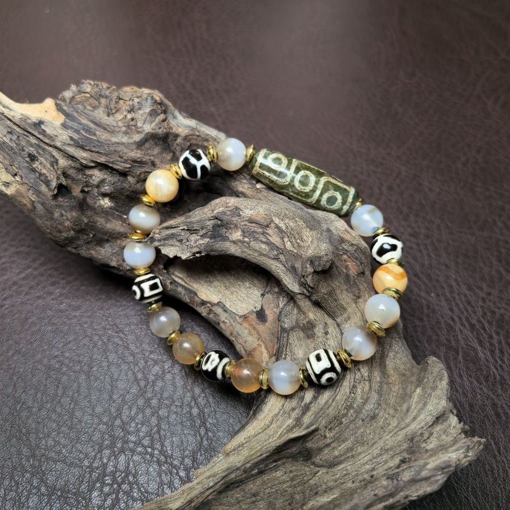 Tiga-mata Dzi Bead Buddha Bead Duobao Legenda Tibet Gelang Sembilan-mata 8MM