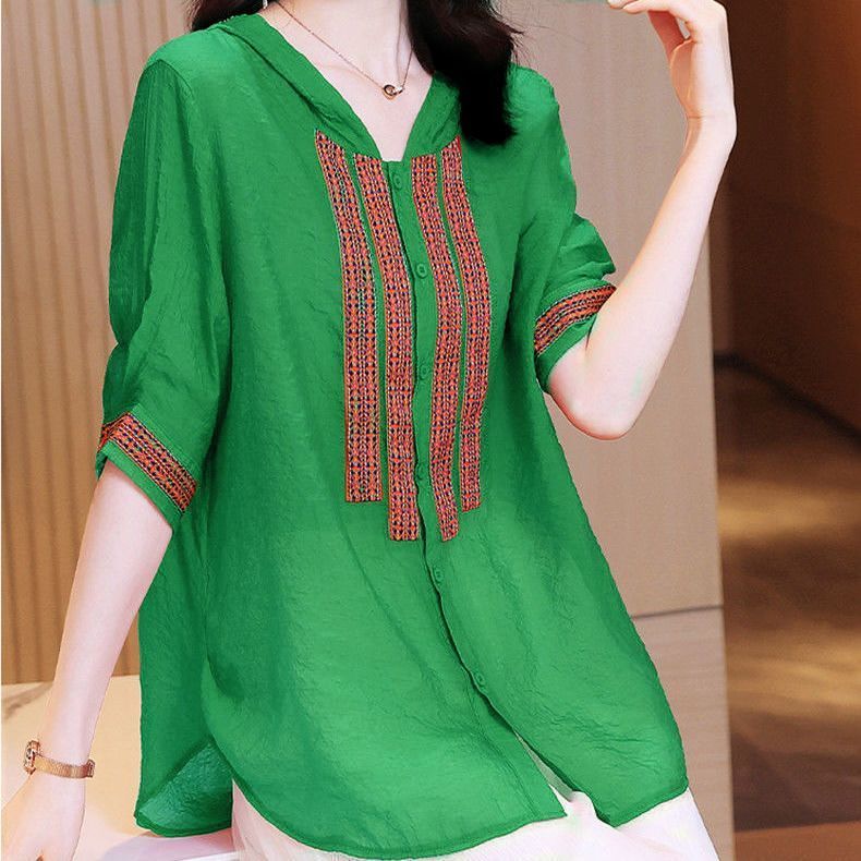 Fashionable shirt/women's embroidered hooded top