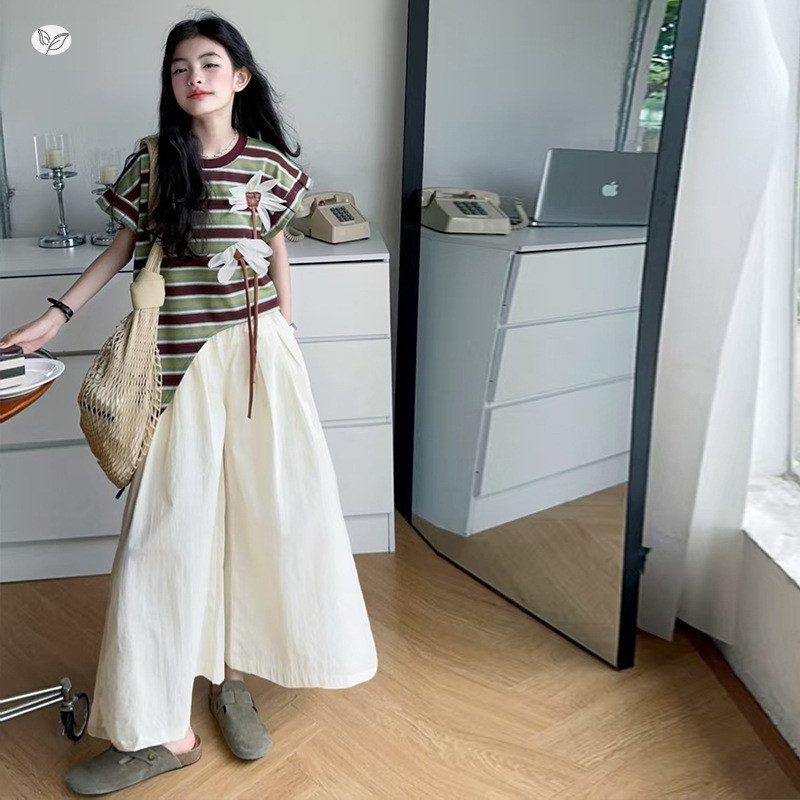 Set Celana Musim Panas untuk Anak Perempuan Atasan Bergaris untuk Anak yang Lebih Besar