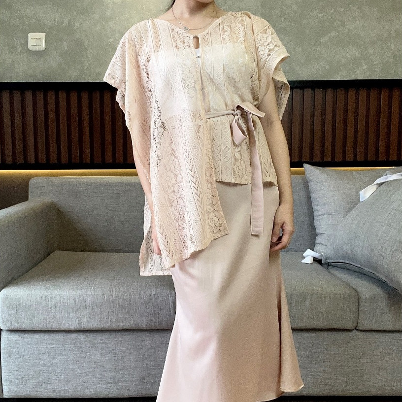 GANGSASHOP  Lenata Joey Lace Dress Outer/Dress Outer brukat pesta Baju Pesta Lebaran Imlek/Dress Out