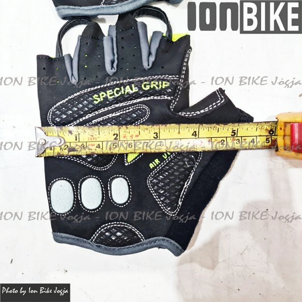 Gloves Strummer A361L RACE GEL Foam Untuk Sepeda Kualitas Import - Sarung Tangan Bersepeda Padding T