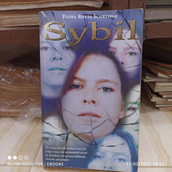 novel bahasa jernan Sybil flora rheta schreiber 432 halaman