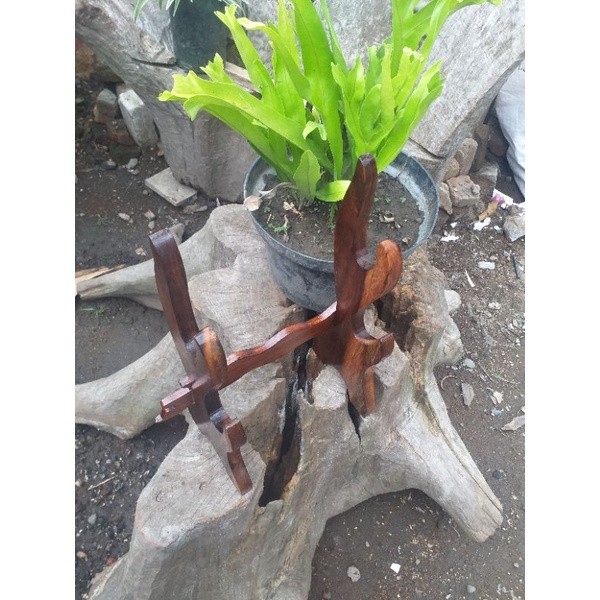 dudukan kujang isi 2 kayu jati-leluhurart-