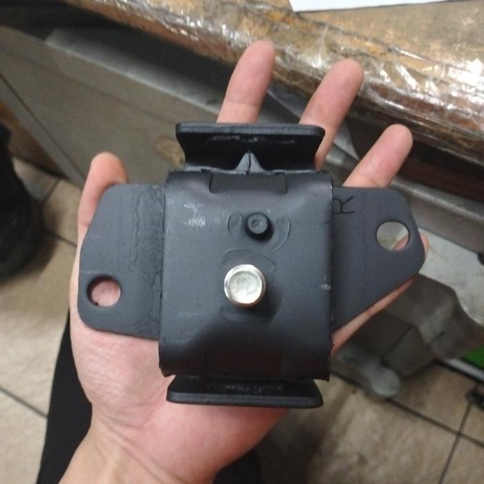 engine mounting Avanza 2005-2011 kanan ori quality