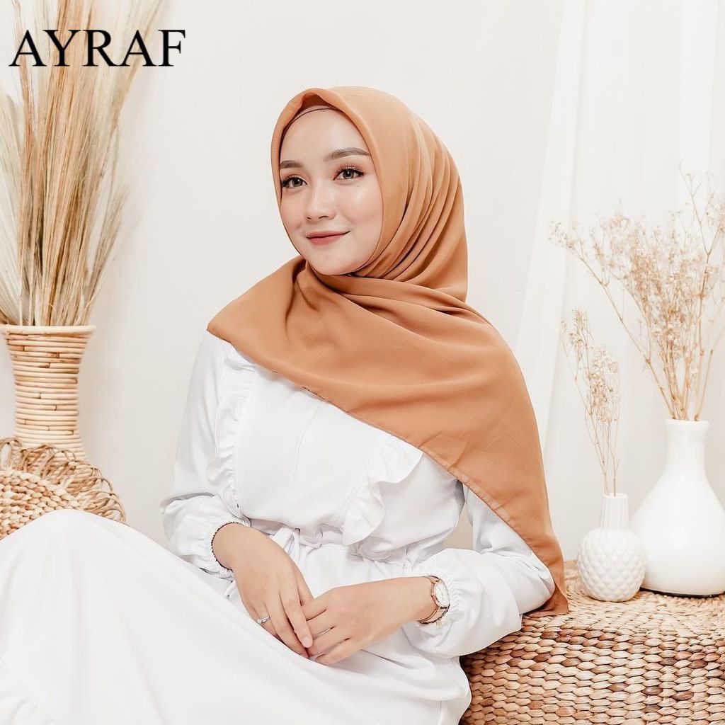Kerudung Bella Square Warna Hazelnut Bahan Pollycotton Kerudung Segi Empat / Kerudung Segi Empat Pol