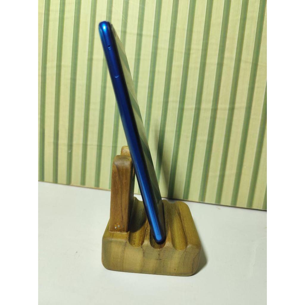 Stand Hp kayu Unik/ Stand Holder Ponsel Kayu Jati / Wooden Phone Stand / Dudukan Hp Kayu Unik Meja-D