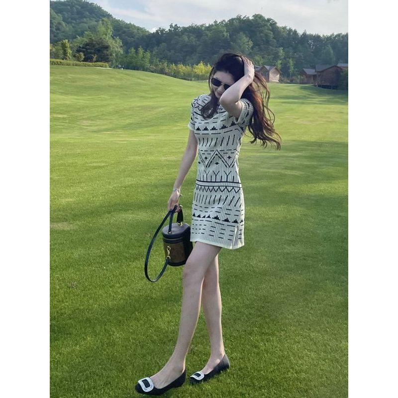 Rok Pendek Gaya Korea untuk Wanita, Pakaian Studi Luar Negeri Mewah, Desain Baru yang Unik