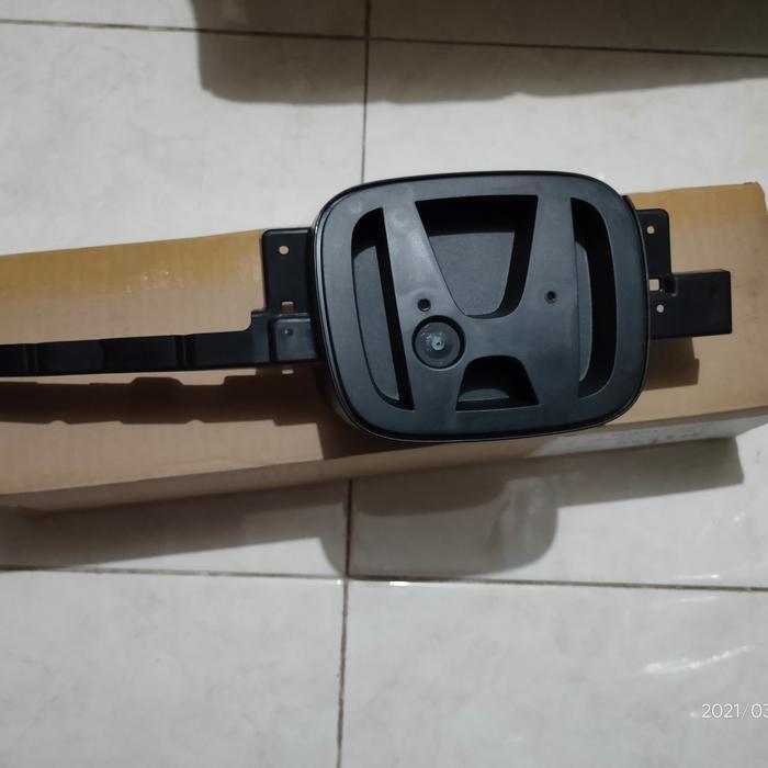 Base emblem dudukan emblem Honda Jazz gk5 2018-202 1facelift GOODS