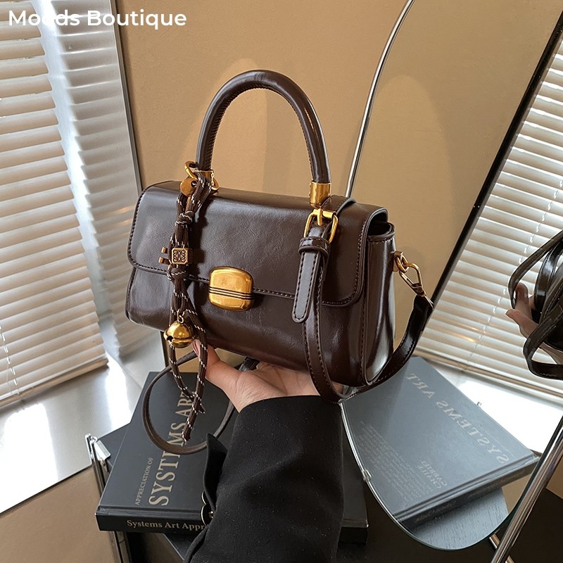 Vintage Fashion Top-handle Bags For Women Flap Shape Shoulder Crossbody Bag With Pendant 2024 Winter