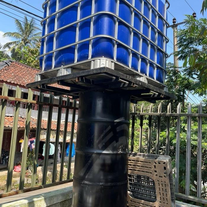 toren air kempu 1000 liter biru