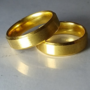 Cincin titanium stainless steel anti karat aksesoris pria wanita jewelry perhiasan  kualitas premium