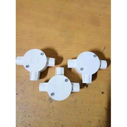 Pelindung Kabel T dus clipsal cabang 3
