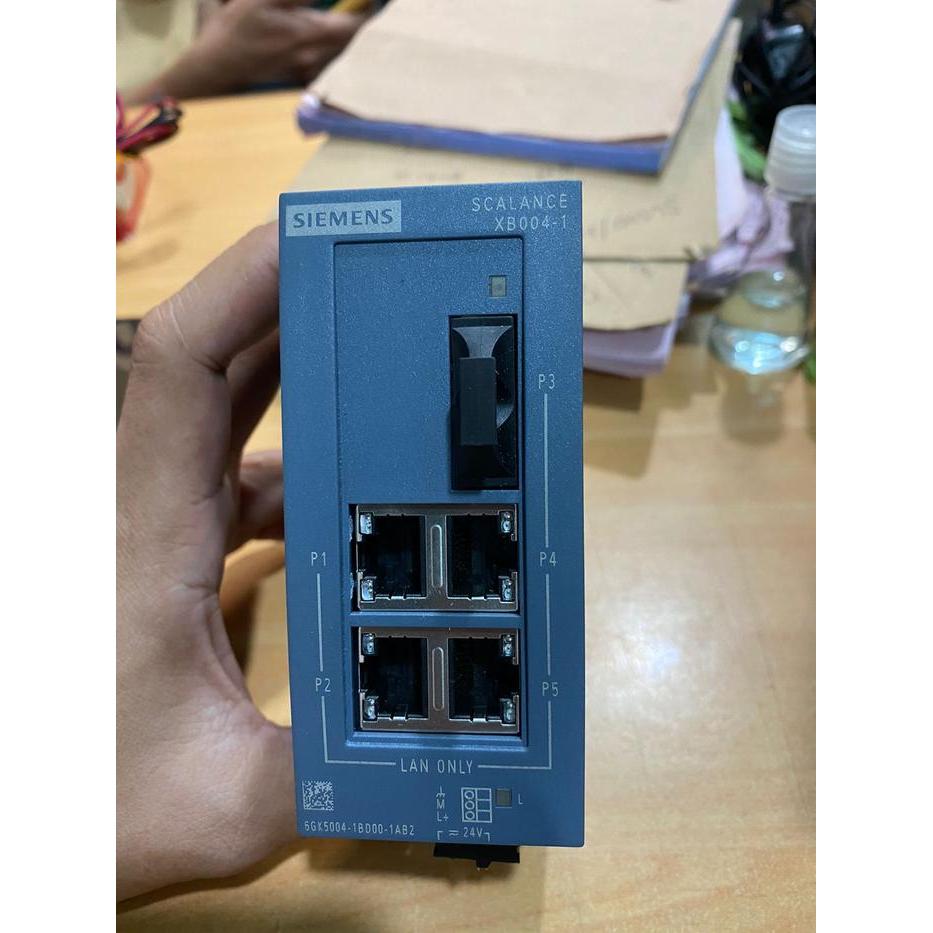 SIEMENS 6GK5004-1BD00-1AB2 SCALANCE XB004-1