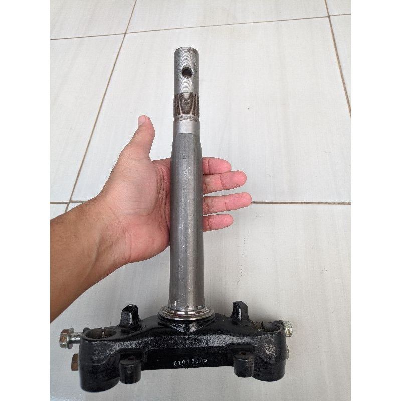 foreg segitiga beat fi /beat karbu/vario 125 kzr ori copotan