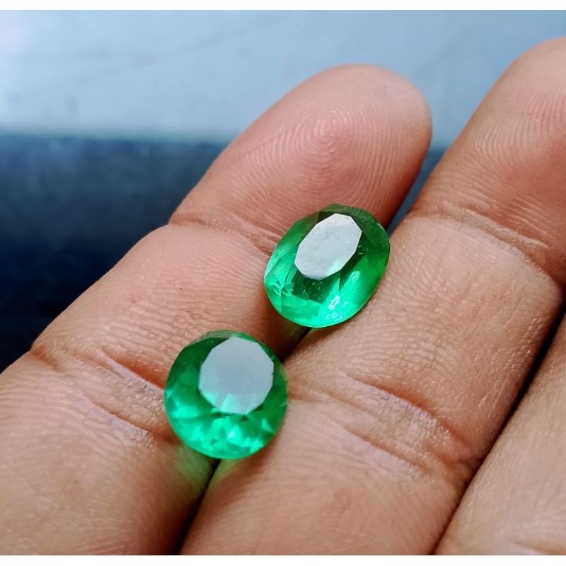 BATU ZAMRUD KALIMANTAN