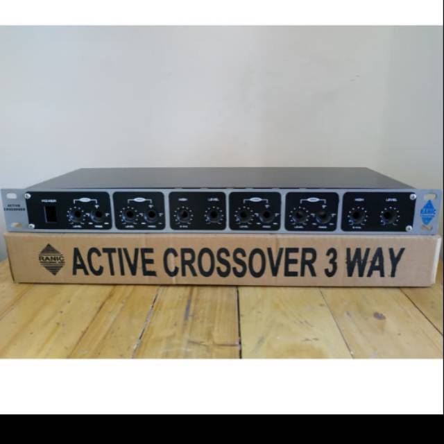 Box crossover aktif 3 way