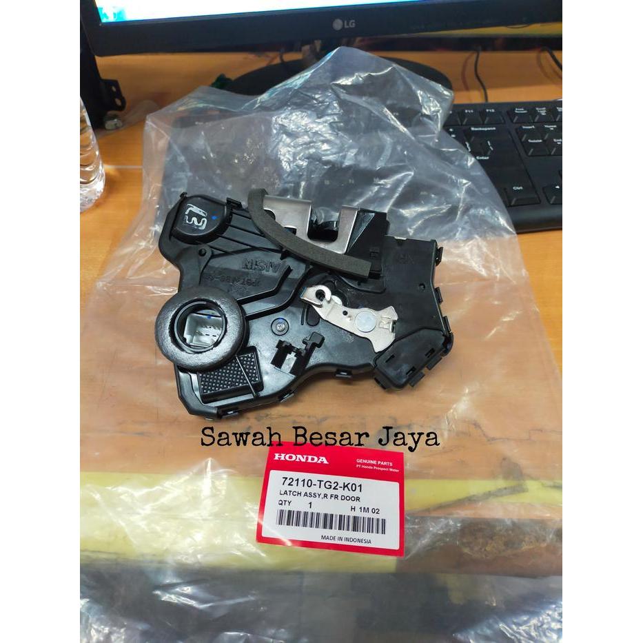 Door Latch - Door Lock Kunci Pintu Honda Brio Mobilio BRV Original GOODS