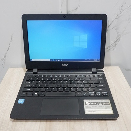 Laptop Acer Aspire ES1-132 Intel Celeron N3350 Ram 4Gb Ssd 512Gb Black Bergaransi Windows 11 Siap Pa