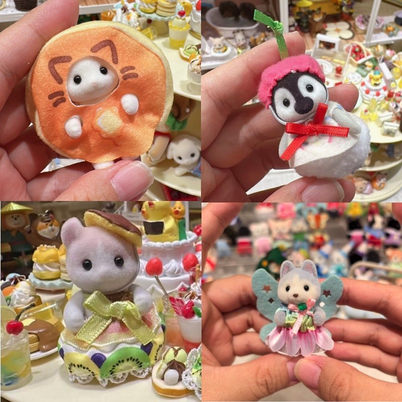 Original Sylvanian Families Family Penguin Doll House Beaver Baby ristmas Doll Girl Model Doll Decor