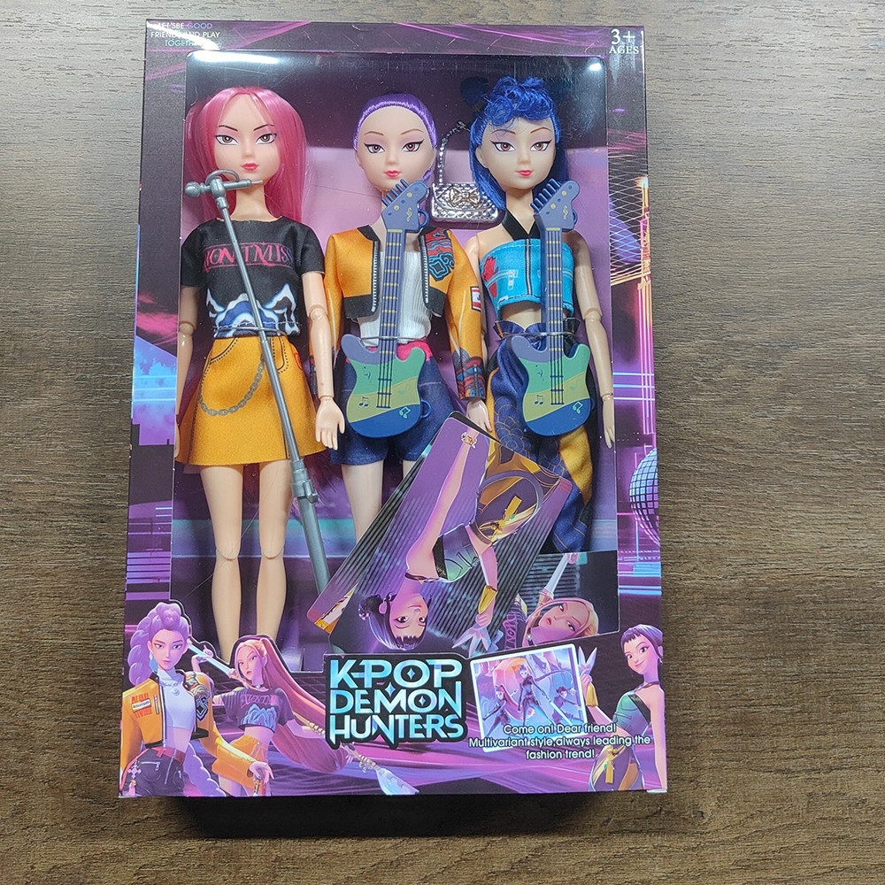 2025 Hot Kpop Demon Hunters Desktop Figure Ornament Rumi Mira Zoey Sussy Kpop Devil Hunter aracter B