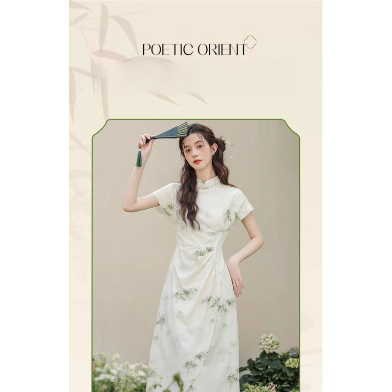 Gaun cheongsam modifikasi gaya Tiongkok baru, gaya awet muda, gaun motif bunga hijau.