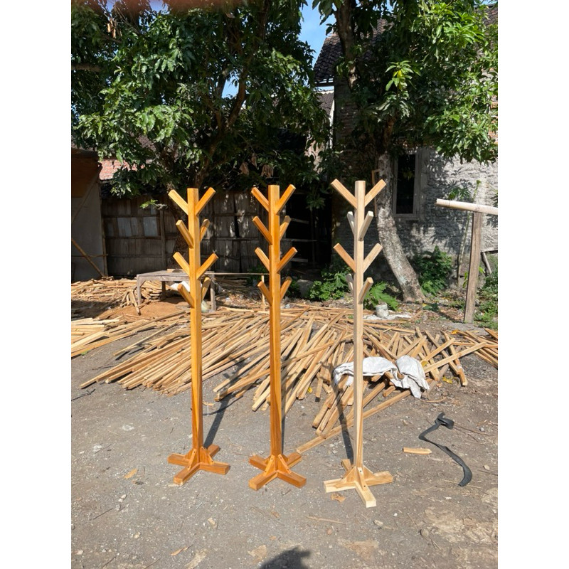 Gantungan baju berdiri stand gantungan baju tas serbaguna kayu jati
