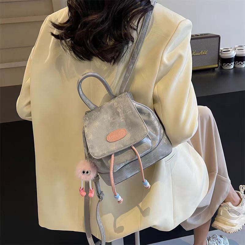 [Amy] Tas Ransel Tas Ransel Wanita Tas Kasual Ember Portabel Modis Desain Perguruan Tinggi Niche