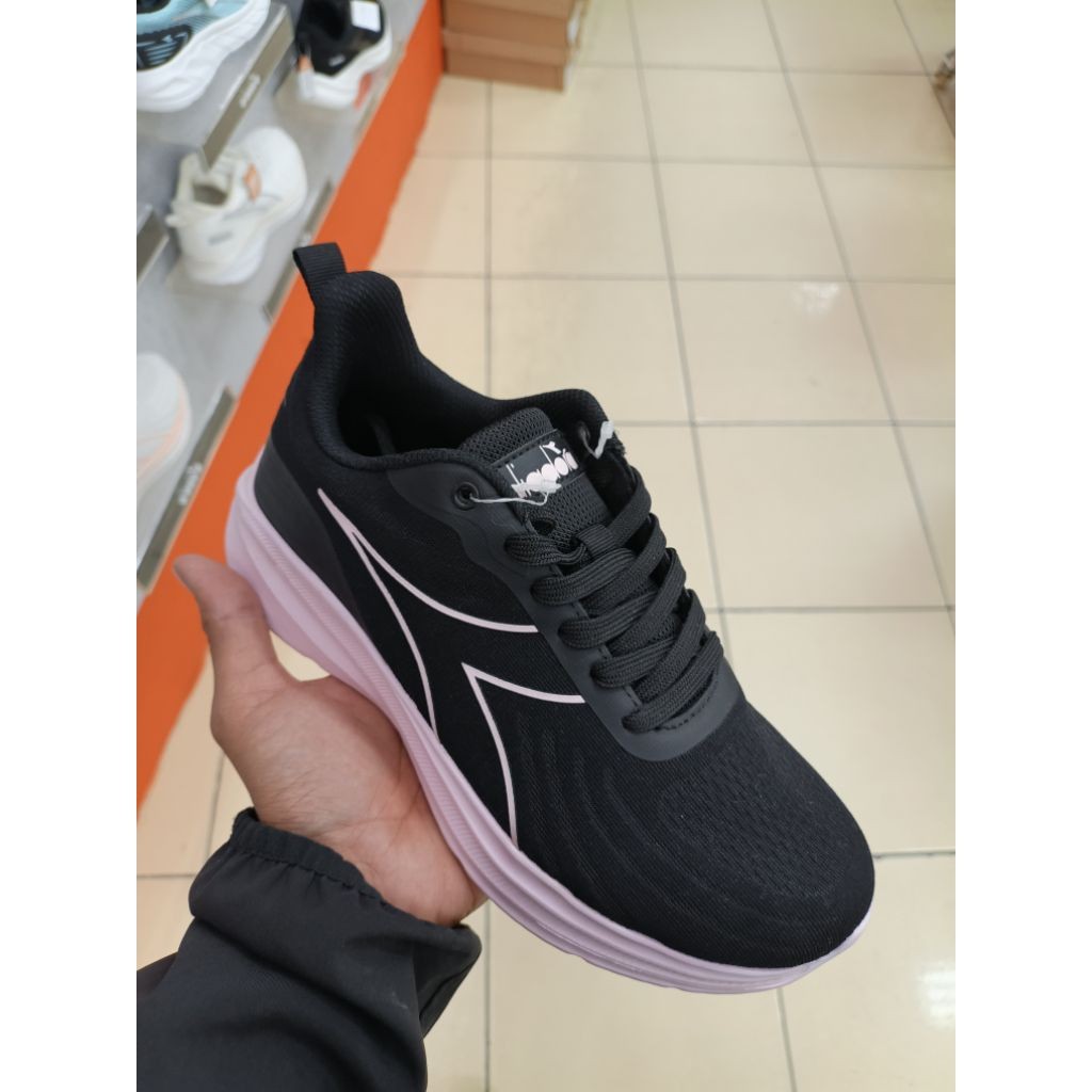SEPATU DIADORA PROXY/PRADA WOMEN'S RUNNING SHOES