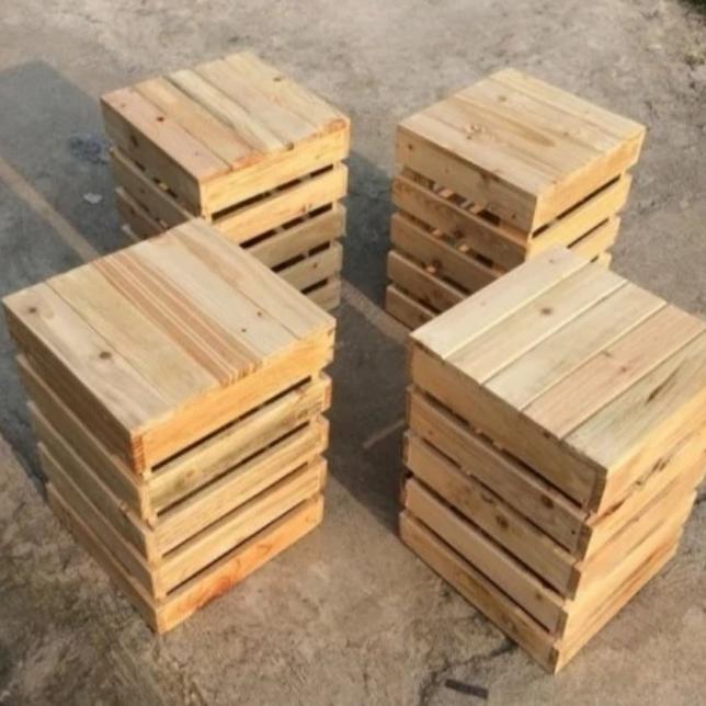 kursi palet minimalis bahan kayu mahoni cafe /bar