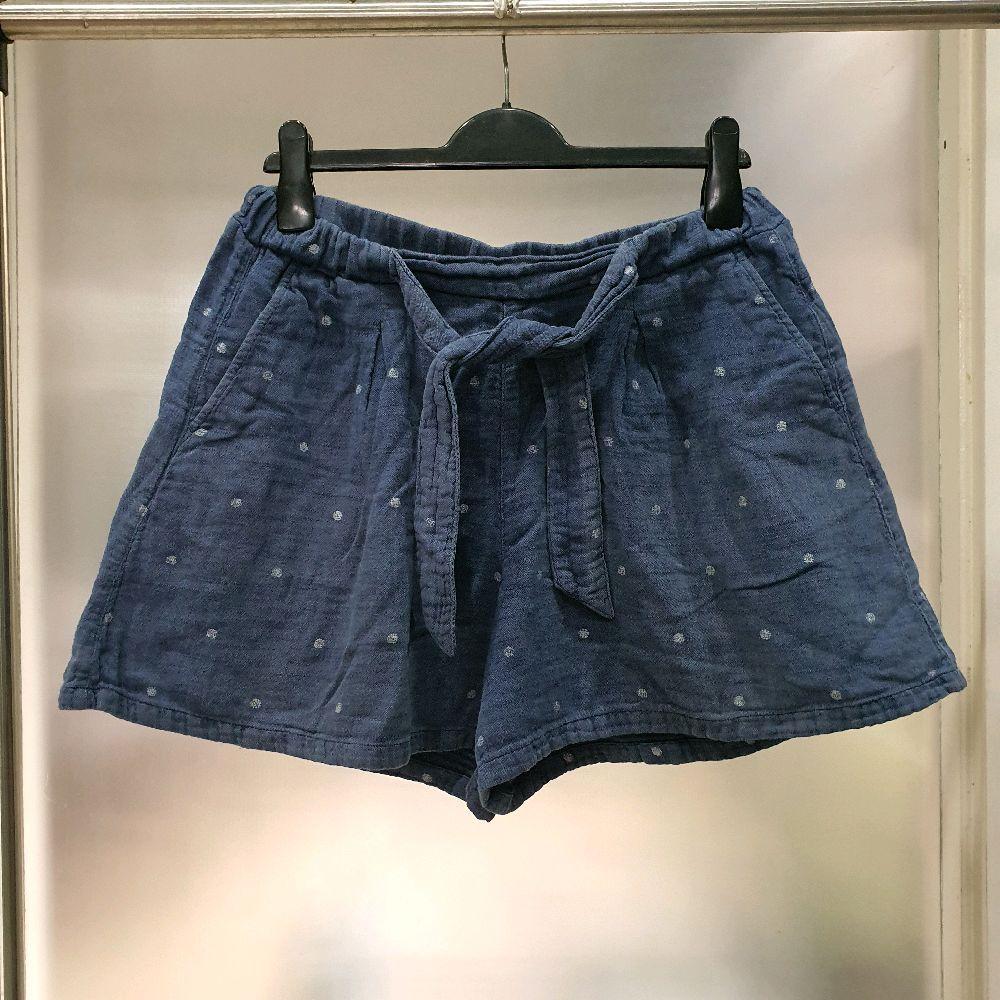 O celana pendek wanita giordano khakis biru polkadot preloved second Shorts Cewek Santai Katun Linen